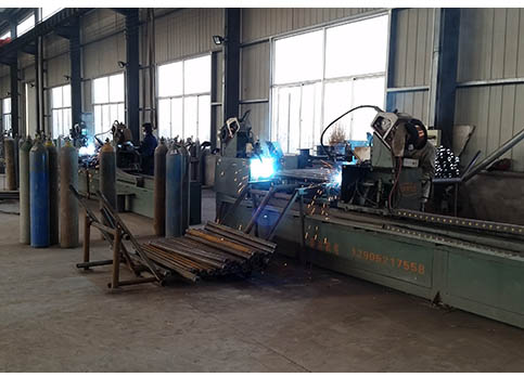 海城网架杆件自动焊接